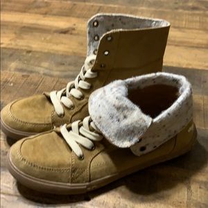 Rocket Dog 7 Convertible Bootie Tan